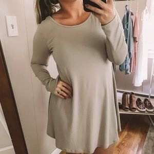 Forever 21 Long Sleeve Cream Shift Dress